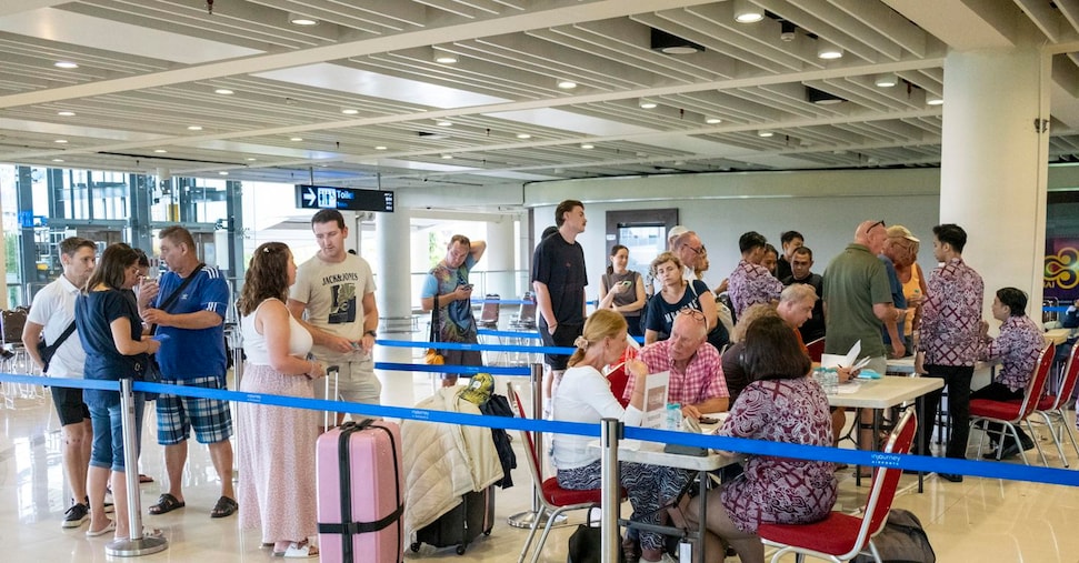 L’ansia dei turisti italiani bloccati alle Maldive: «Mio padre necessita di farmaci»