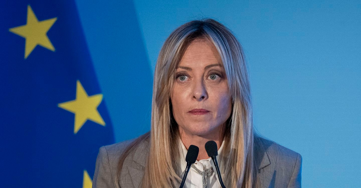 Meloni: non siamo in guerra e non ci entriamo. La maggioranza: rafforzare difesa, rispetto accordi sulle basi Usa