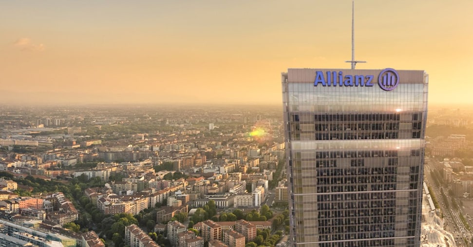 Camilla, Federico, Giulia, Christian e i 300 ragazzi del progetto duale di Allianz