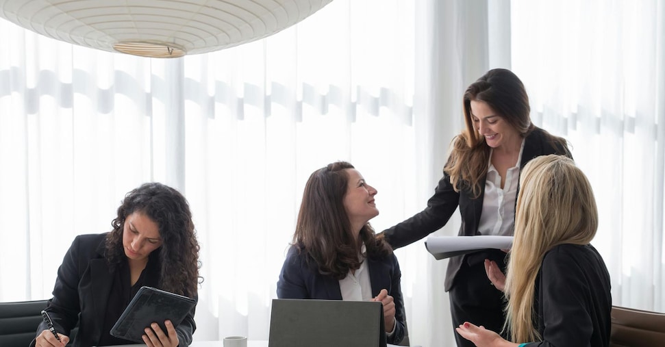 Effetto Ceo: con una donna al vertice il 21% in più di manager al femminile