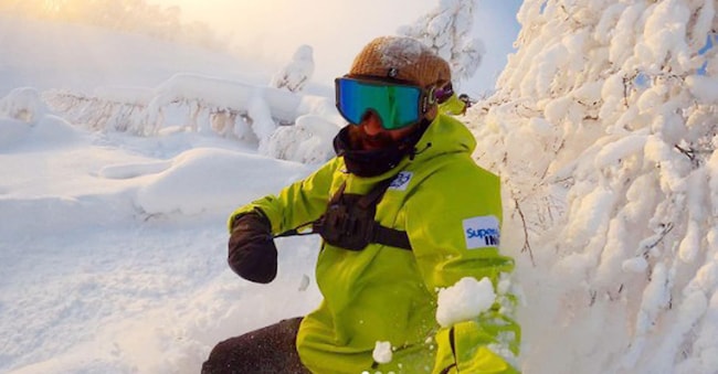 L'atleta paralimpico di snowboard cross Riccardo Cardani 