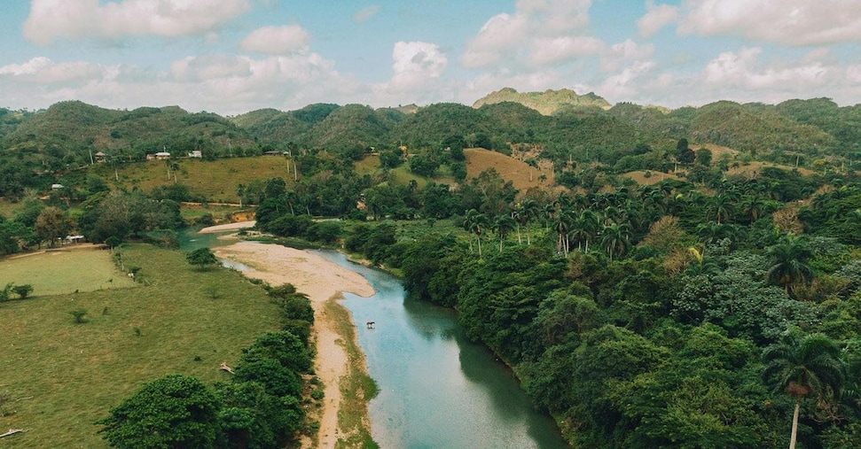 Middle East Conflict Drives Tourism to Latin America & Southeast Asia | Air Europa Expansion