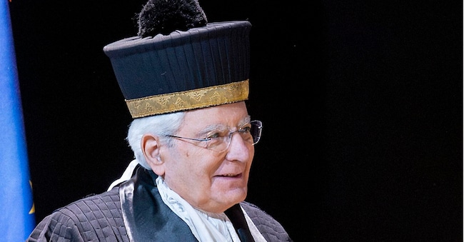 SERGIO MATTARELLA PRESIDENTE DELLA REPUBBLICA CERIMONIA DI CONFERIMENTO DELLA LAUREA MAGISTRALE HONORIS CAUSA IN “POLITICA, ISTITUZIONI E MERCATO” AL PRESIDENTE DELLA REPUBBLICA SERGIO MATTARELLA