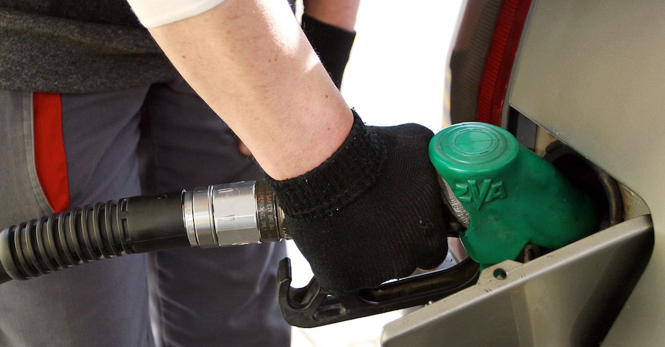 Carburanti, la Guardia di Finanza scopre una maxifrode sulle accise a Catania: sequestro per 235mila euro