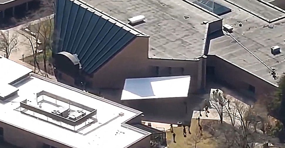 Sparatoria in una sinagoga in Michigan: morto l’attentatore