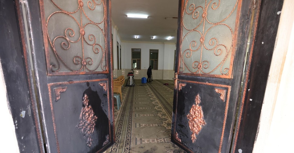 Cisgiordania, coloni appiccano il fuoco a moschea nei pressi di Nablus