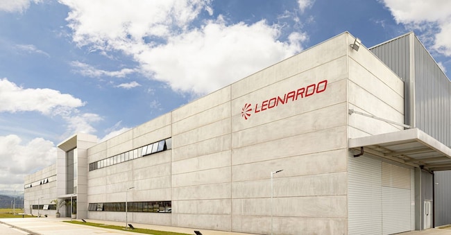 La sede del centro operativo di supporto logistico di Leonardo per elicotteri in Brasile