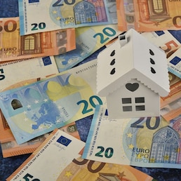 tax bonus for home and eco bonus 110 % for the expenses for renovations FV Photography - stock.adobe.com