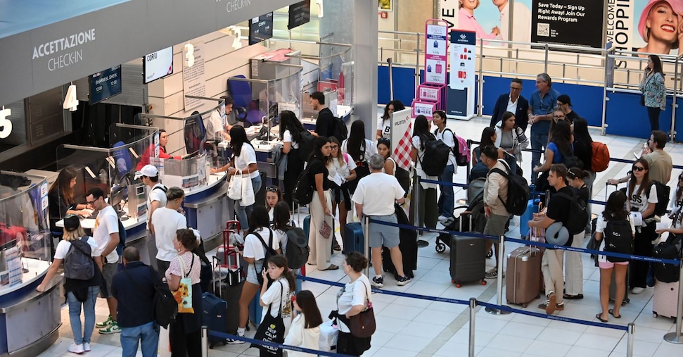 Effetto caro voli (e treni) per il Ponte di Pasqua