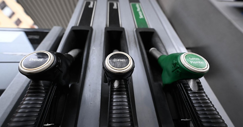 È sempre allarme prezzi carburanti ma accise mobili più lontane
