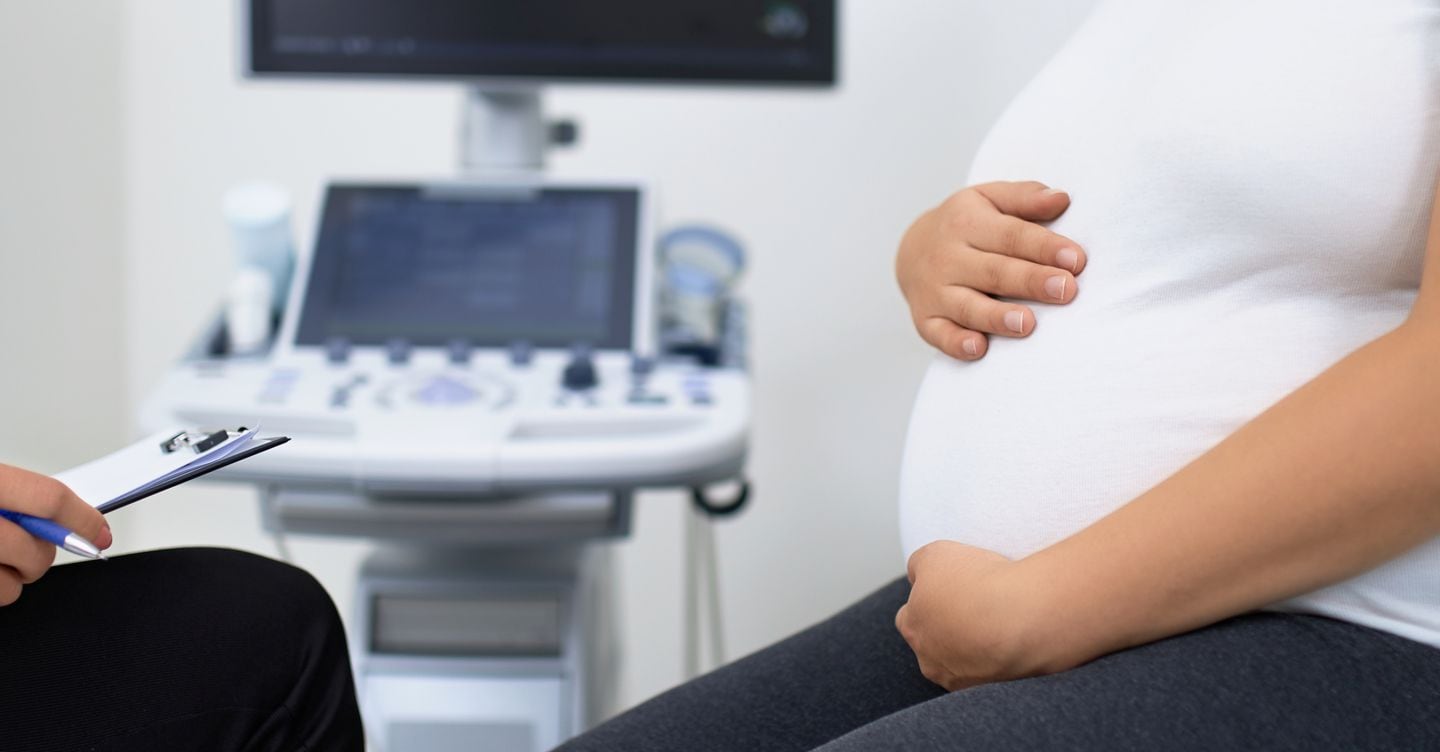 Utero in affitto, dubbi sulla legittimità del divieto di riconoscere lo status di figlio