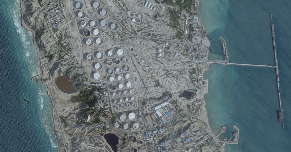 Iran, raid Usa sull’isola di Kharg. Teheran lancia 30 missili balistici contro Israele