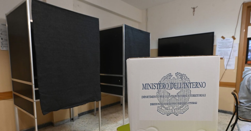 Cybersicurezza al referendum, il Viminale blinda i dati: doppio binario contro gli attacchi Cybersicurezza al referendum, il Viminale blinda i dati: doppio binario contro gli attacchi