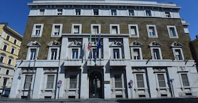 Referendum, i libri a favore del Sì e quelli a favore del No