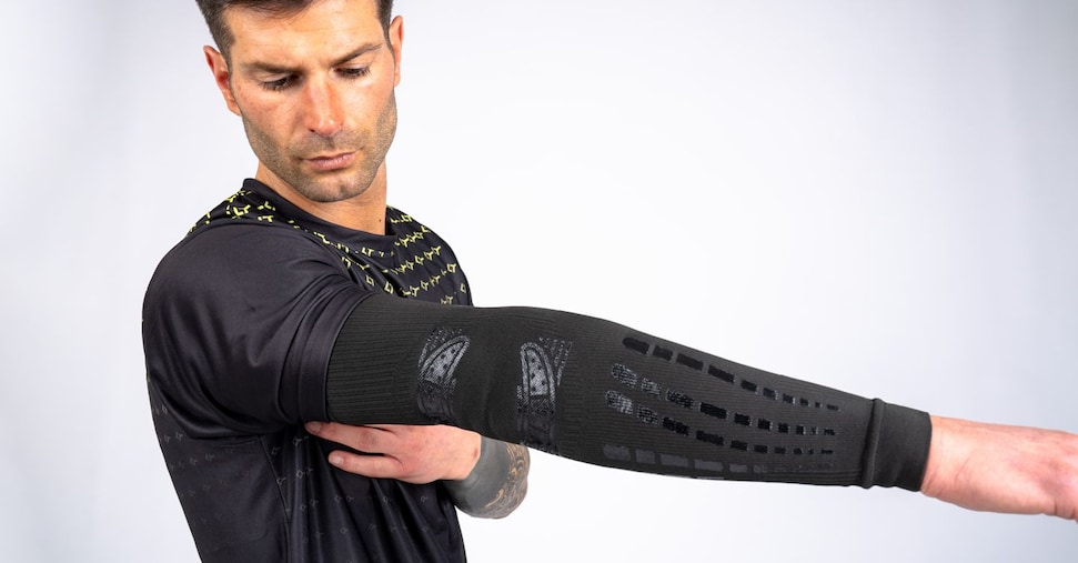 Floky introduce la tecnologia nel mondo del padel con l’obiettivo di ridurre infortuni e vibrazioni