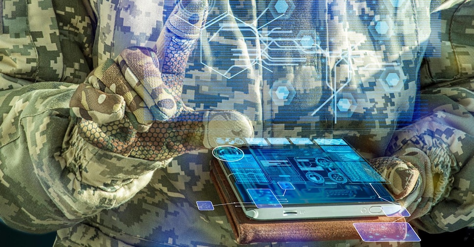 Guerra e intelligenza artificiale, il rischio sistemico: quando gli algoritmi anticipano la decisione umana