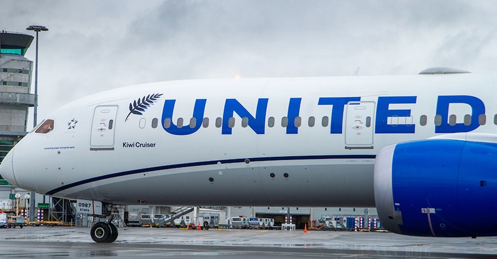 Dai voli aerei ai laptop nei bar i brand riscrivono il galateo sociale