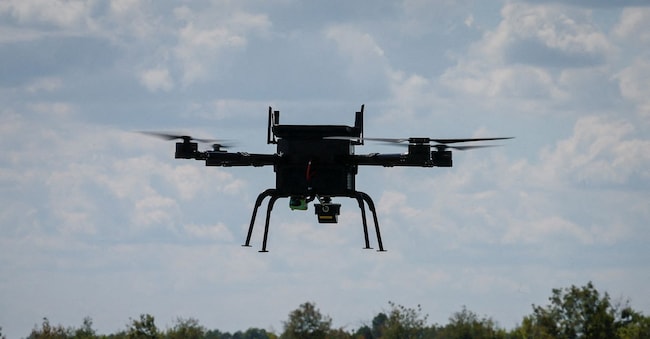The AI-enabled drone of Swarmer company flies, amid Russia's attack on Ukraine, in Kyiv region, Ukraine June 27, 2024.  REUTERS/Gleb Garanich/File Photo REUTERS