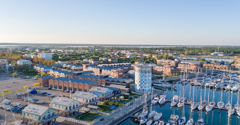 Hormuz, primi effetti sui porti dell’Adriatico, rallenta l’export