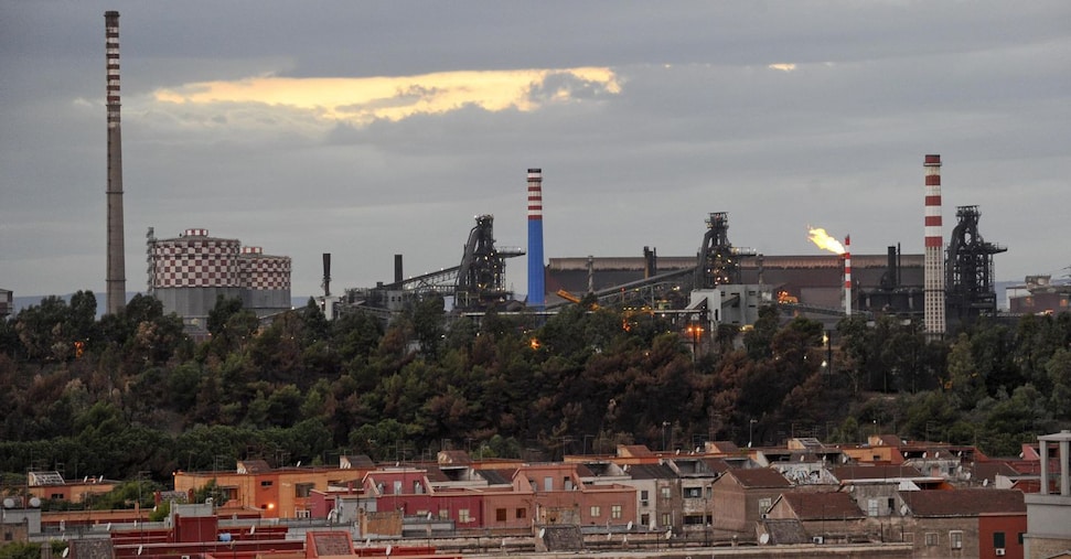Ex Ilva, Flacks non rispetta la scadenza: offerta ancora incompleta Ex Ilva, Flacks non rispetta la scadenza: offerta ancora incompleta