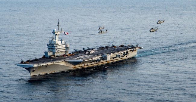 La portaerei Charles de Gaulle, ammiraglia della marina francese (foto U.S. Navy)