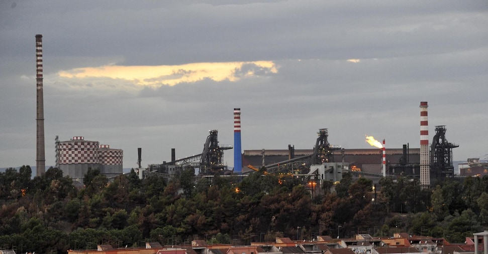 Ilva, Jindal invia proposta vincolante al governo. Piano industriale ancora assente Ilva, Jindal invia proposta vincolante al governo. Piano industriale ancora assente