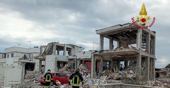 La palazzina crollata in seguito a un'esplosione nella zona di Ponte Galeria a Roma, 22 marzo 2026  ANSA