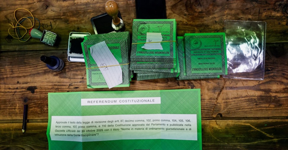 Referendum, instant poll Youtrend: no 49,5-53,5%, sì 46,5-50,5%