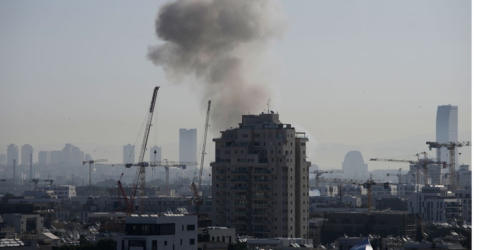 Trump parla di colloqui di pace, ma l’Iran nega