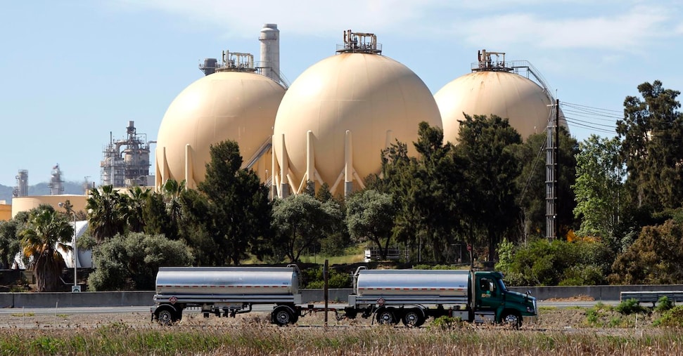 Petrolio, mezzo miliardo di scommesse al ribasso prima di “Taco-Trump”