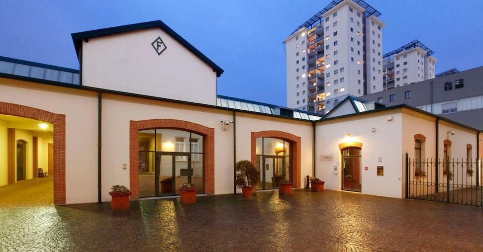 Data center, nel mondo mancano 2,4 milioni di lavoratori qualificati Data center, nel mondo mancano 2,4 milioni di lavoratori qualificati