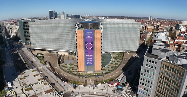 Una ripresa dal drone mostra la sede della Commissione europea nel quartiere dell'UE a Bruxelles EPA