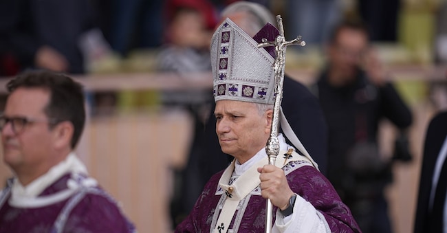 Pope Leo XIV a Monaco. (AP Photo/Laurent Cipriani) APN