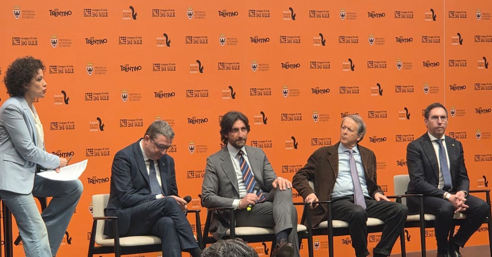 700 relatori per riflettere su mercato, nuovi poteri, speranze dei giovani