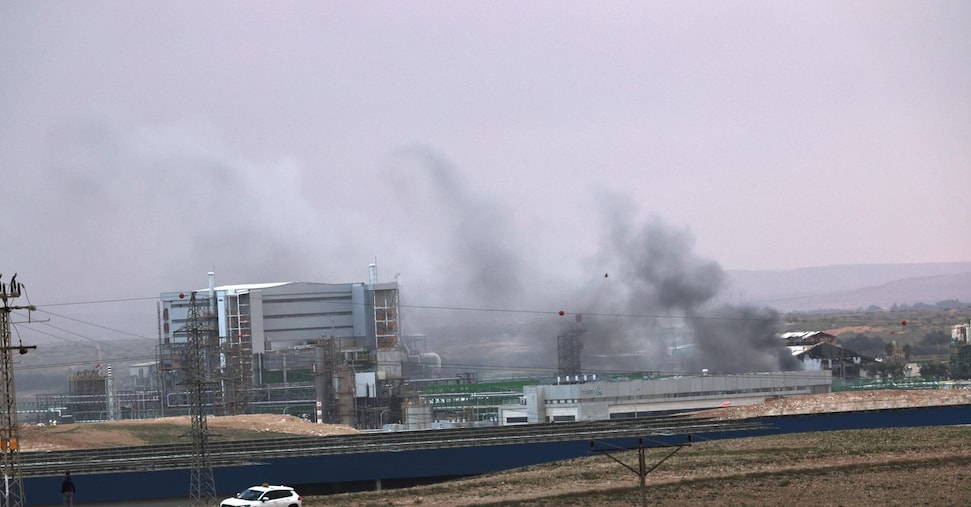 Casco blu ucciso in Libano. Trump: potremmo prendere petrolio in Iran