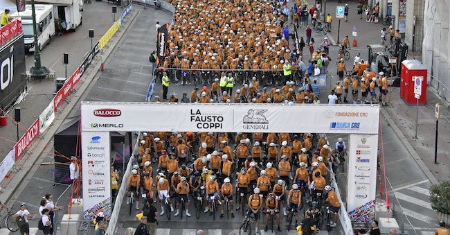 Start La Fausto Coppi Generali 25. (@fotoravenna)