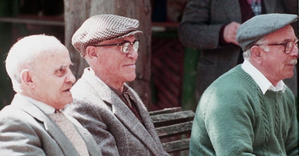 Pensionati all’estero, da FdI tasse al 4% per chi rientra nei piccoli Comuni