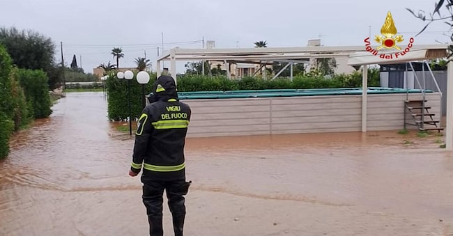Maltempo nel barese, 01 aprile 2026.  X/vigilidelfuoco  ANSA