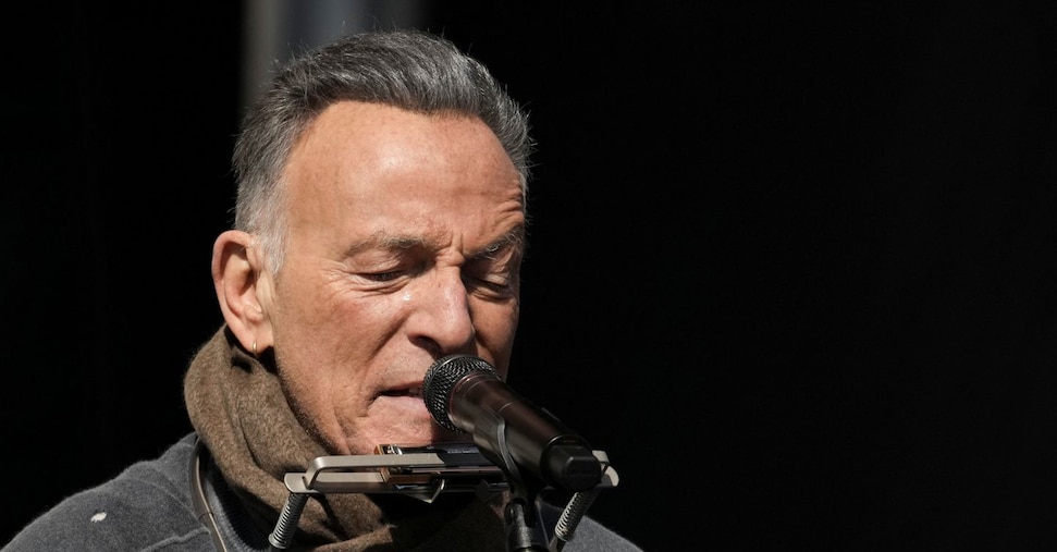 Trump attacca Springsteen: «Un perdente, sembra una prugna secca»