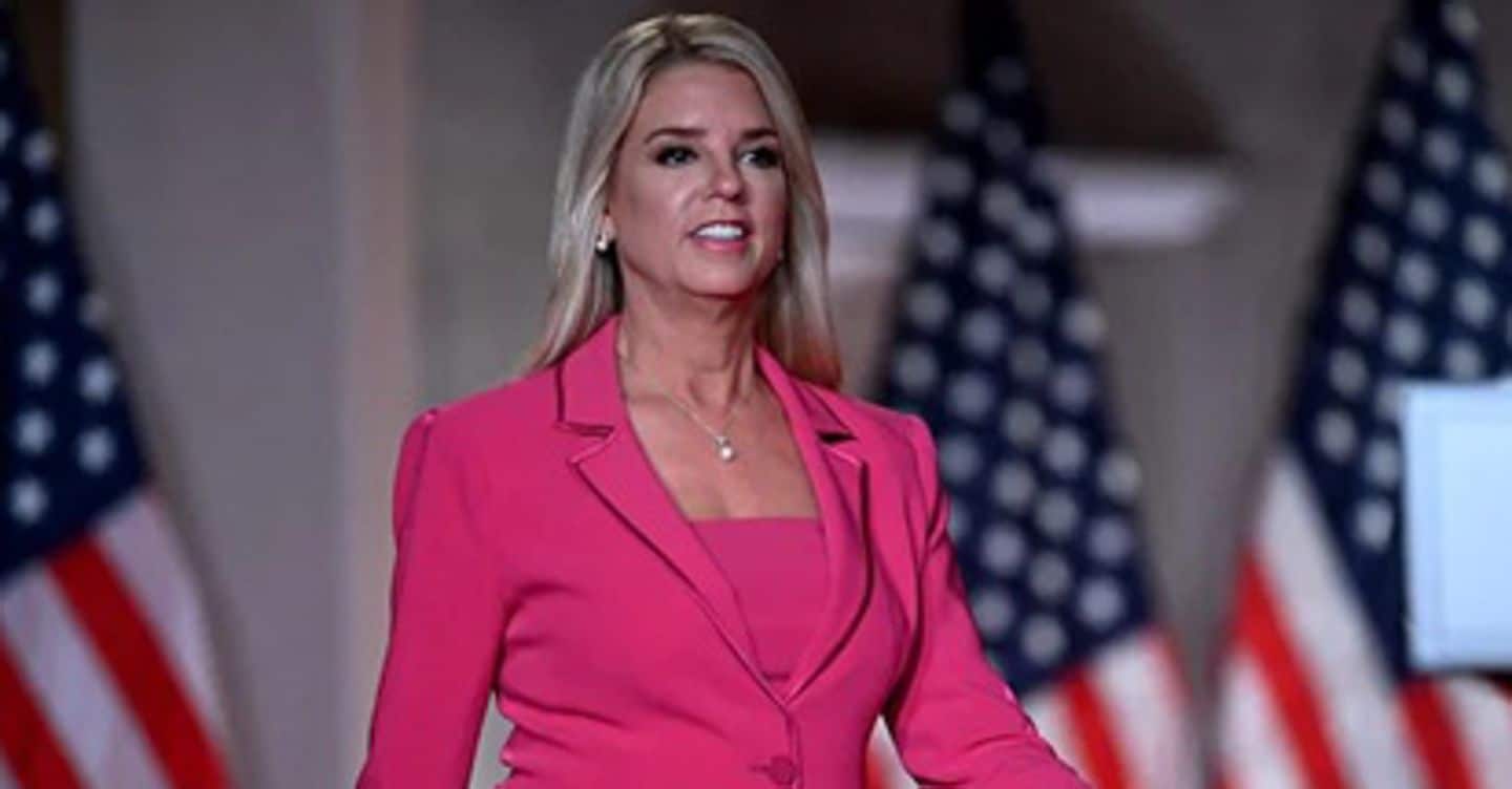 Trump licenzia l’Attorney general Pam Bondi