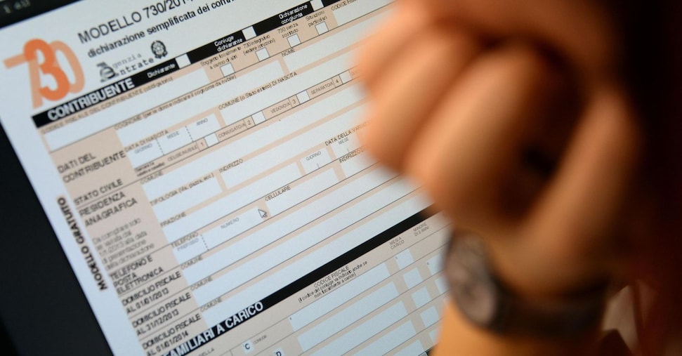 Fisco, conto alla rovescia per il 730. Caccia ai bonus tra ricevute, scontrini e 175 pagine di istruzioni