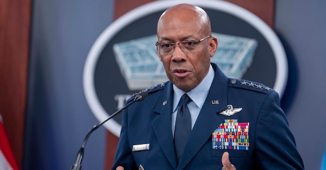 Il generale dell'Aeronautica Militare Charles Q. Brown Jr., presidente del Comitato dei capi di Stato Maggiore (Foto AP/Kevin Wolf)