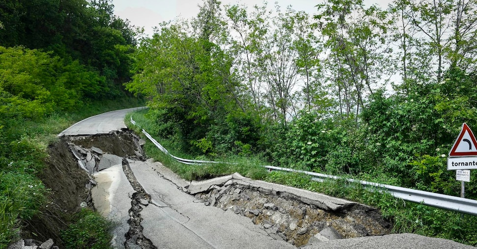 Si risveglia frana storica in Molise, chiusa A14 e linea ferroviaria
