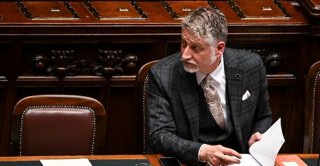 Il ministro della Cultura, Alessandro Giuli, durante il question time alla Camera, Roma, 8 aprile 2026.  (ANSA/Riccardo Antimiani)