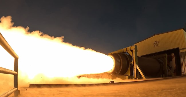 Questa foto senza data, fornita il 29 marzo 2026 dal governo nordcoreano, mostra quello che secondo quanto dichiarato sarebbe un test su un motore a combustibile solido in un luogo non specificato della Corea del Nord. Ai giornalisti indipendenti non è stato concesso l'accesso per coprire l'evento raffigurato in questa immagine distribuita dal governo nordcoreano. Il contenuto di questa immagine è quello fornito e non può essere verificato in modo indipendente. La filigrana in lingua coreana sull'immagine, fornita dalla fonte, recita: "KCNA", che è l'abbreviazione di Korean Central News Agency. (Korean Central News Agency/Korea News Service via AP) APN