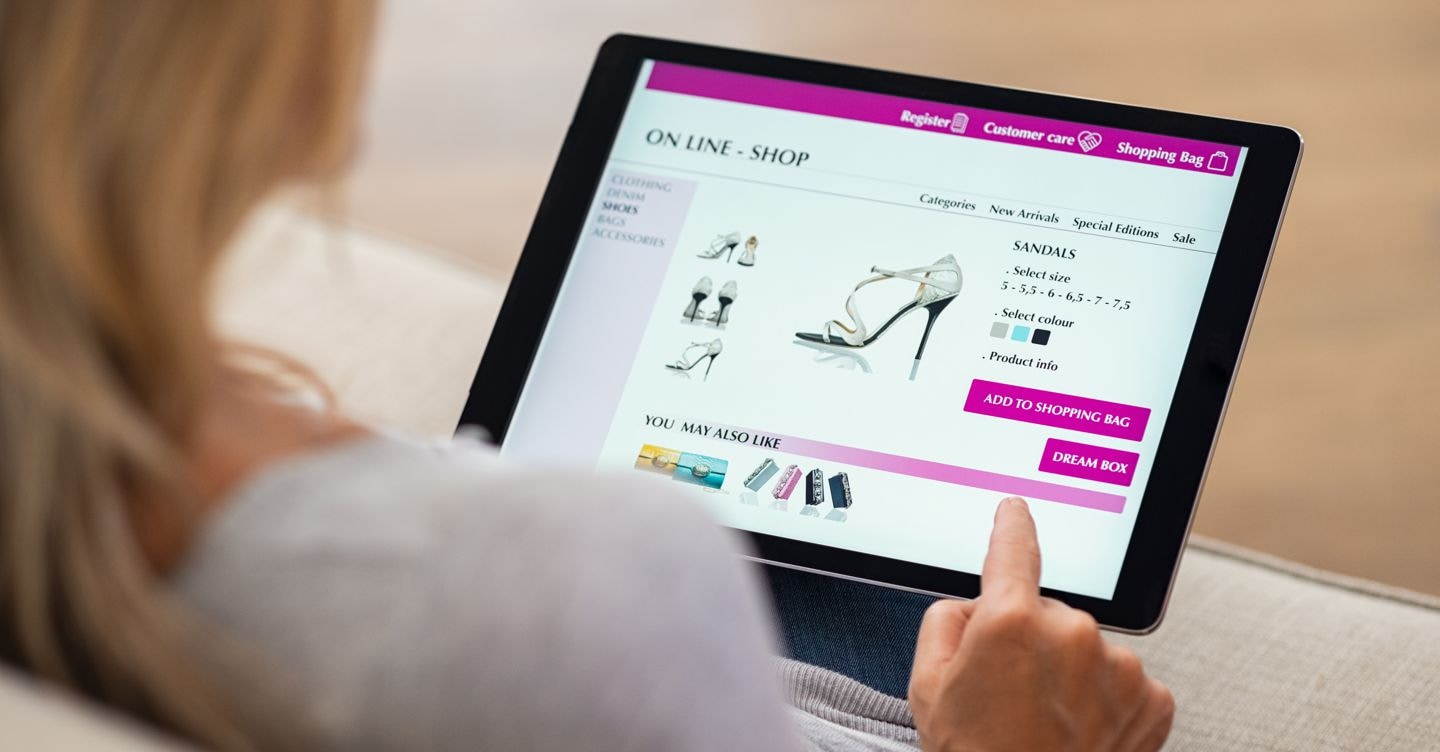 Black Friday e Cyber Monday, un’indagine Ue svela sconti irregolari e pratiche ingannevoli