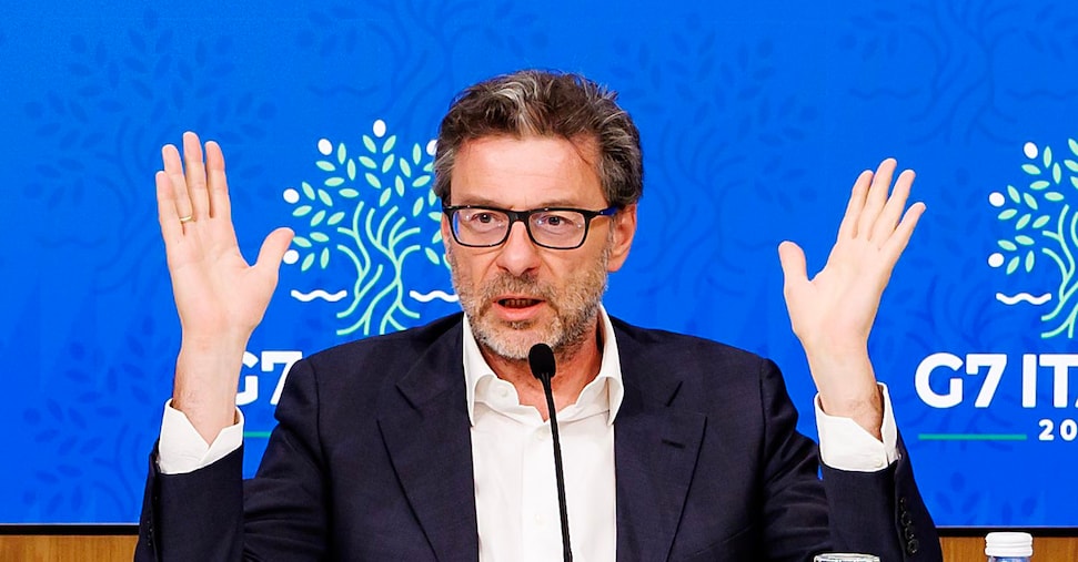 giorgetti segnali di rallentamento per cause esogene rivedremo le stime del pil da Ilsole24ore.com giorgetti segnali di rallentamento per cause esogene rivedremo le stime del pil