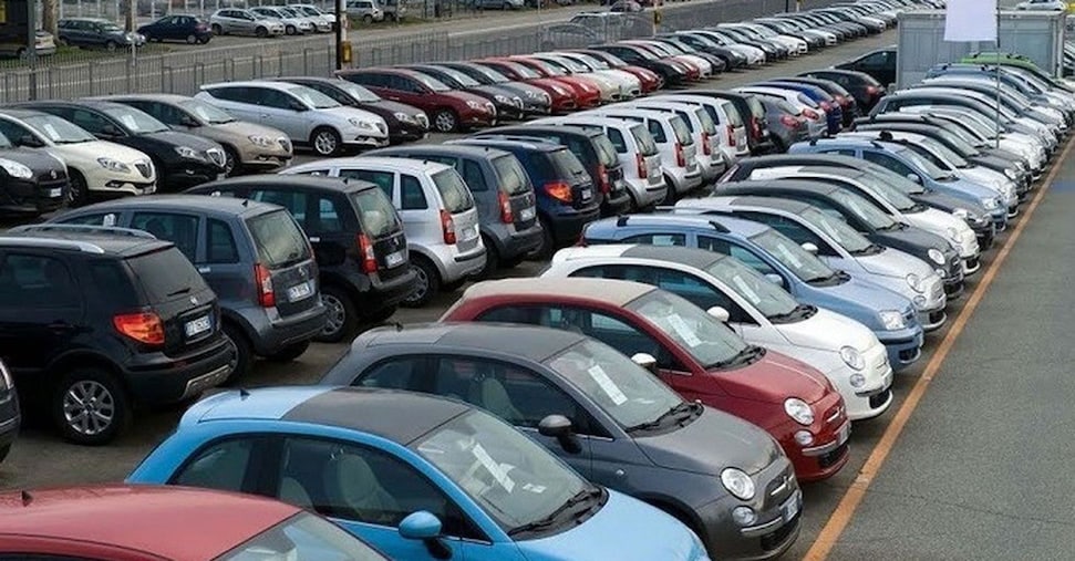 Un acquirente di auto su tre la compra usata