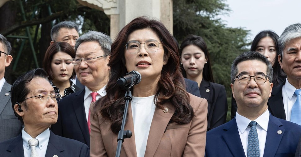 Xi incontra leader opposizione di Taiwan: «Pace è desiderio comune»