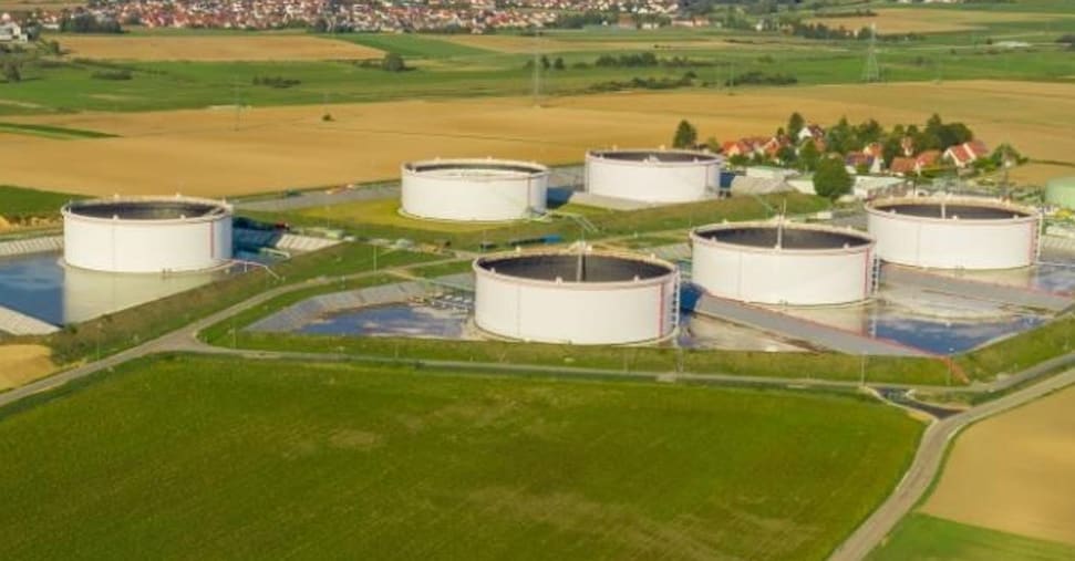 Danneggiata linea elettrica a Tolmezzo, problemi all’oleodotto Tal. Smentito il sabotaggio, indagini in corso Danneggiata linea elettrica a Tolmezzo, problemi all’oleodotto Tal. Smentito il sabotaggio, indagini in corso